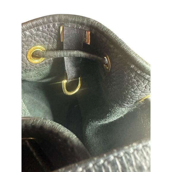 Vintage Dooney & Bourke Black All Weather Leather Sling Backpack Quiet Luxury - Picture 11 of 13